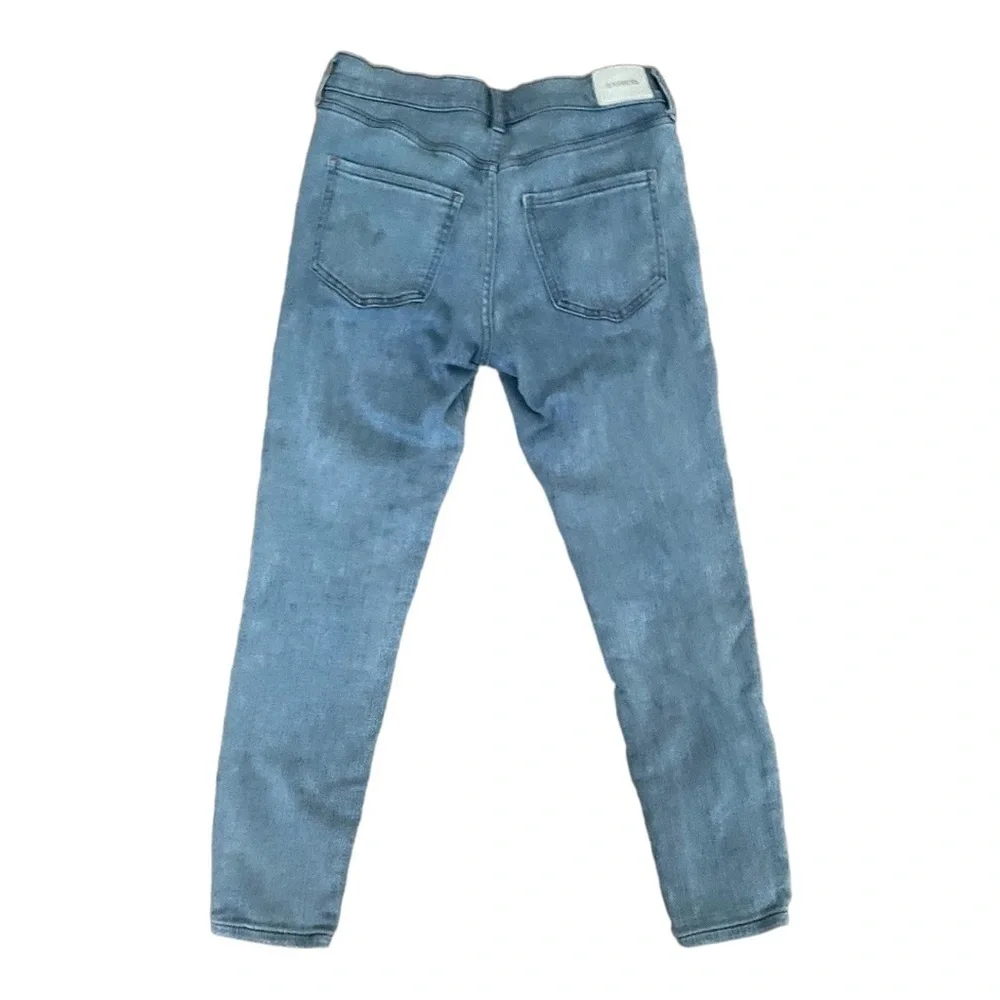 Express size cropped